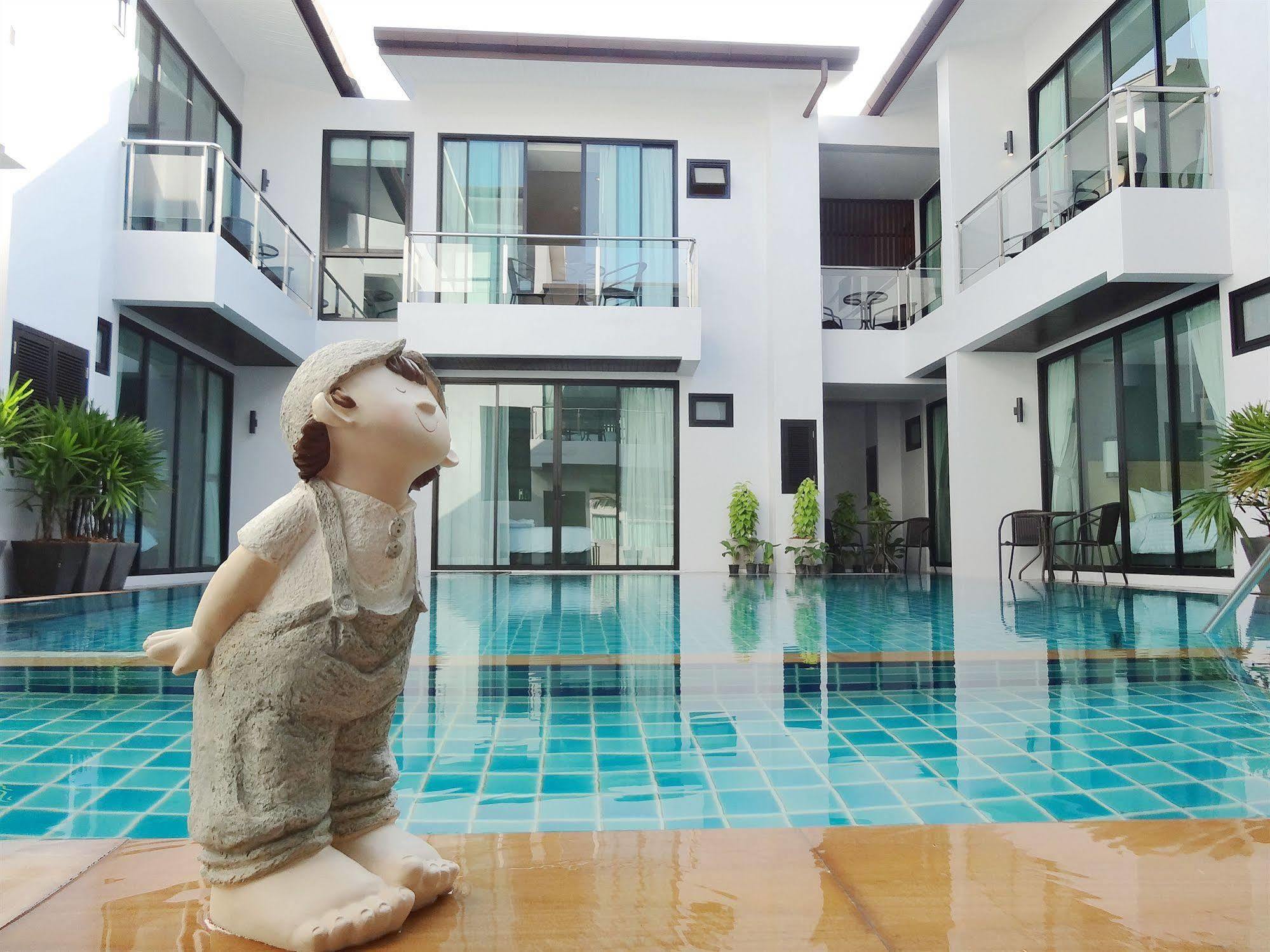 Good Day Phuket Hotel Extérieur photo